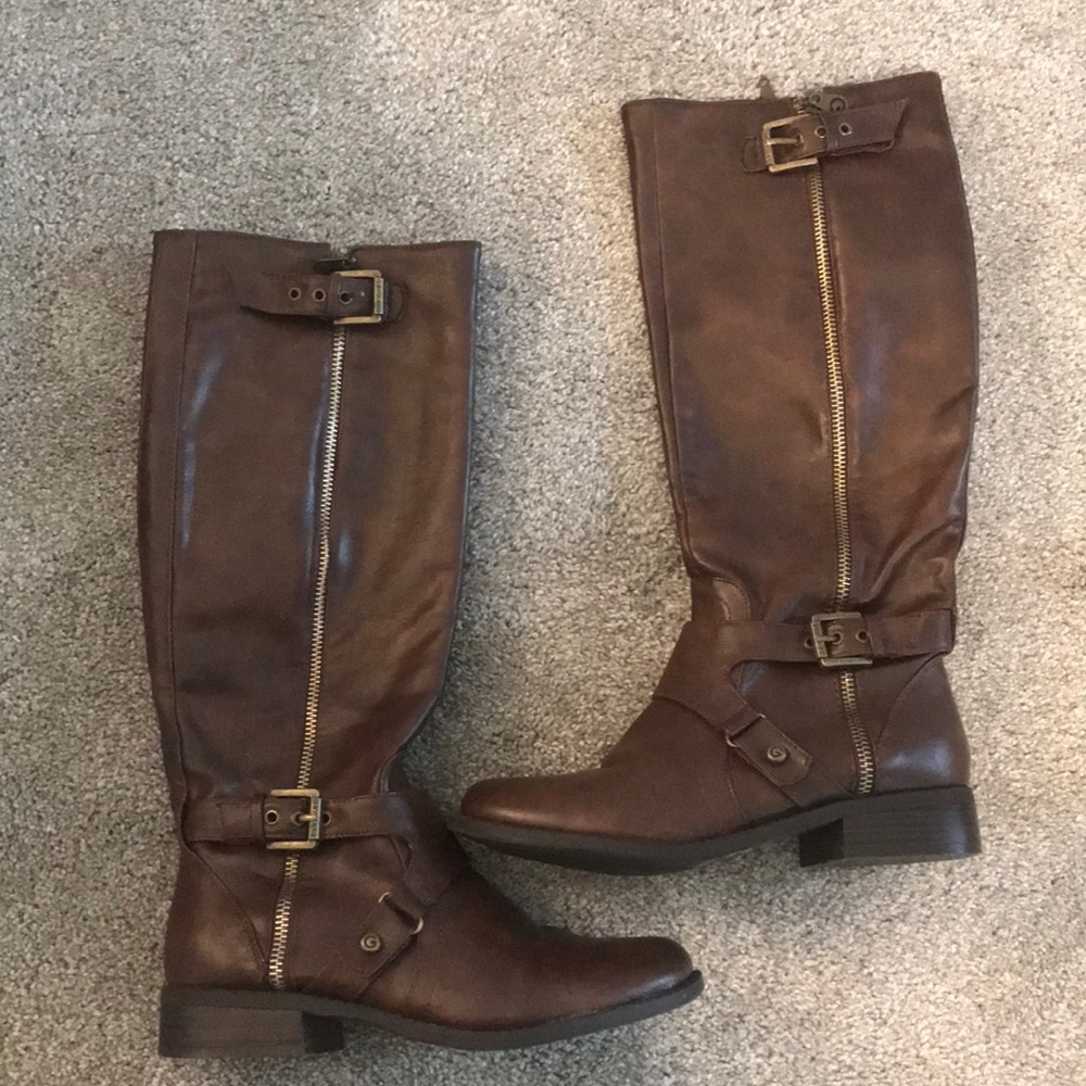 Women’s 7.5 Tall Brown Boots G by Guess